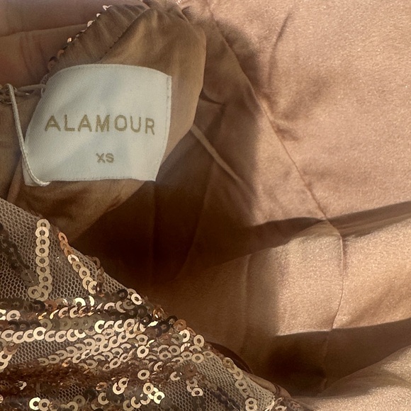 Elegant Sequin Prom Dress in Gold - Picture 9 of 9